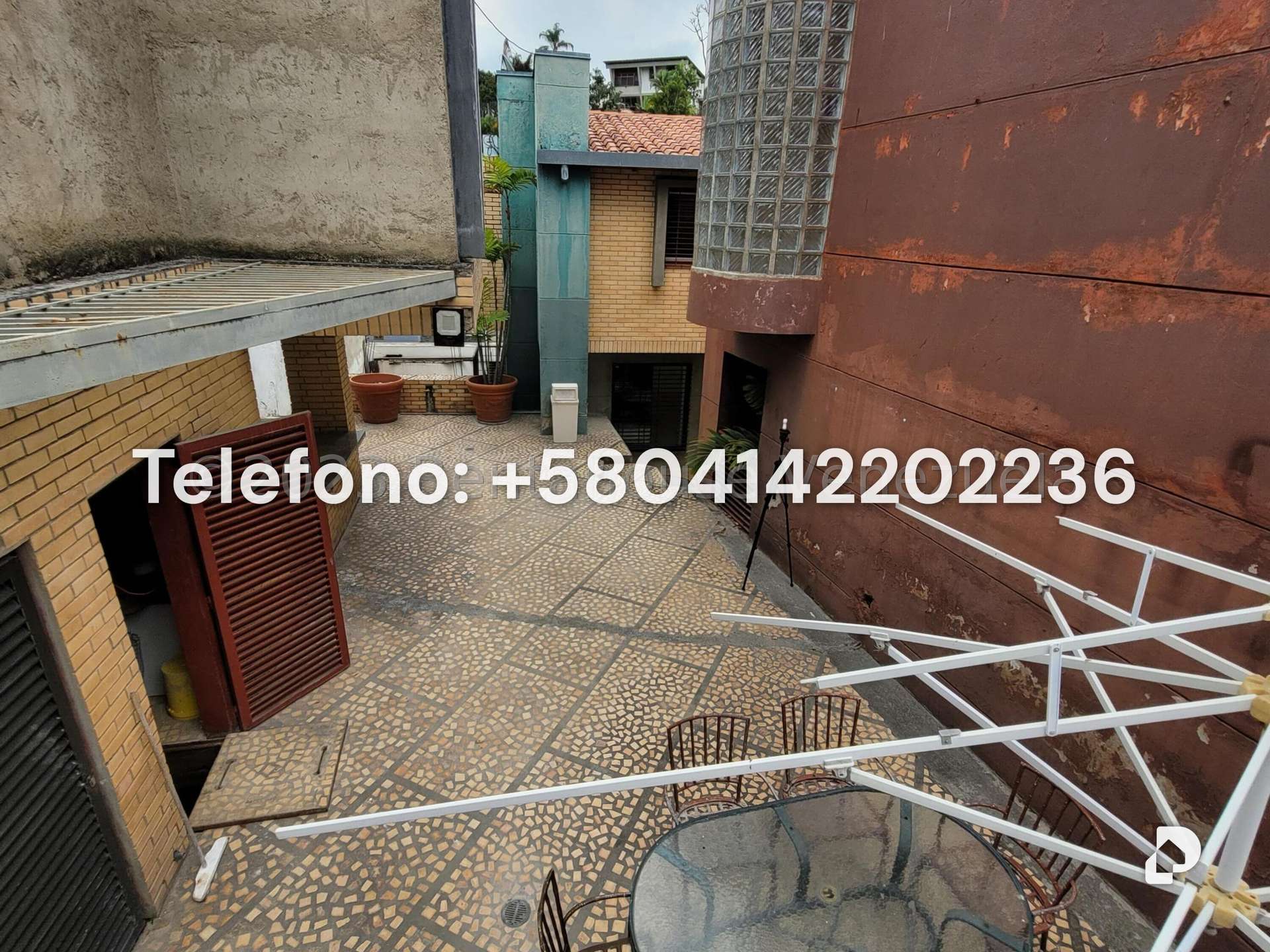 Casa en Cumbres de Curumo, Caracas – 38