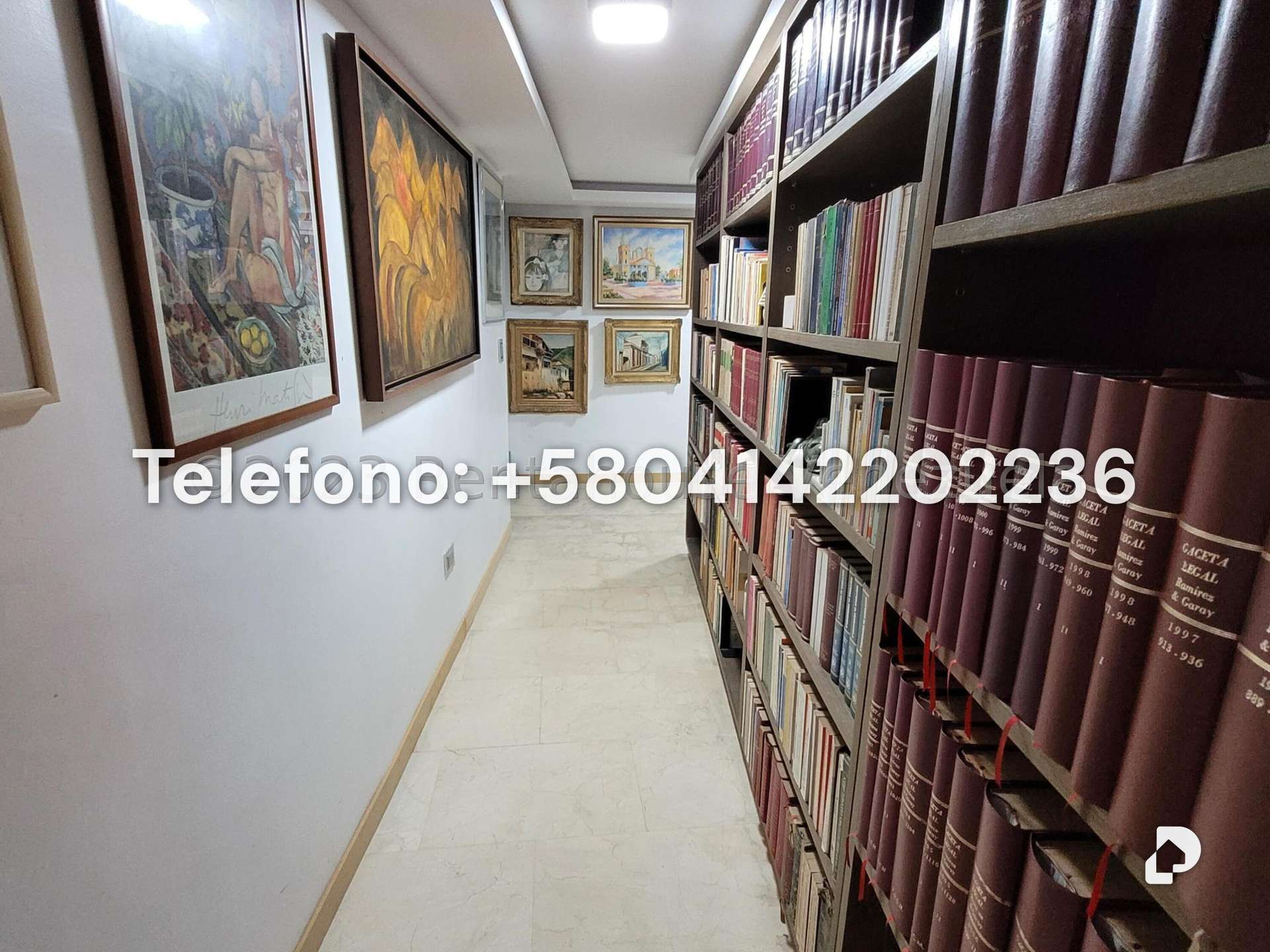 Casa en Cumbres de Curumo, Caracas – 30
