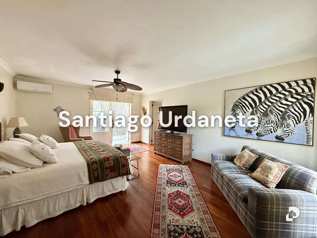 Casa en Altamira, Caracas – 17