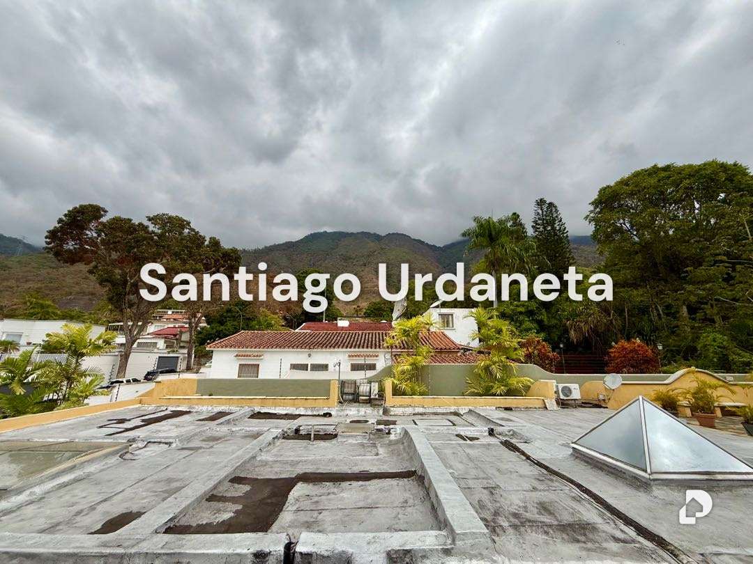 Casa en Altamira, Caracas – 30