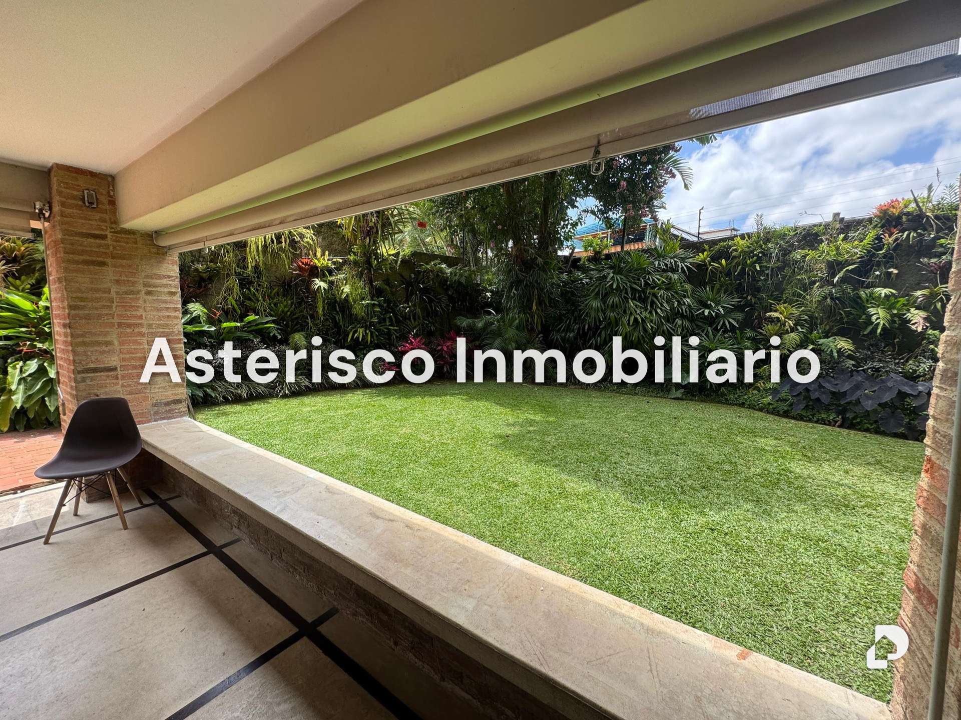 Casa en El Bosque, Caracas – 8