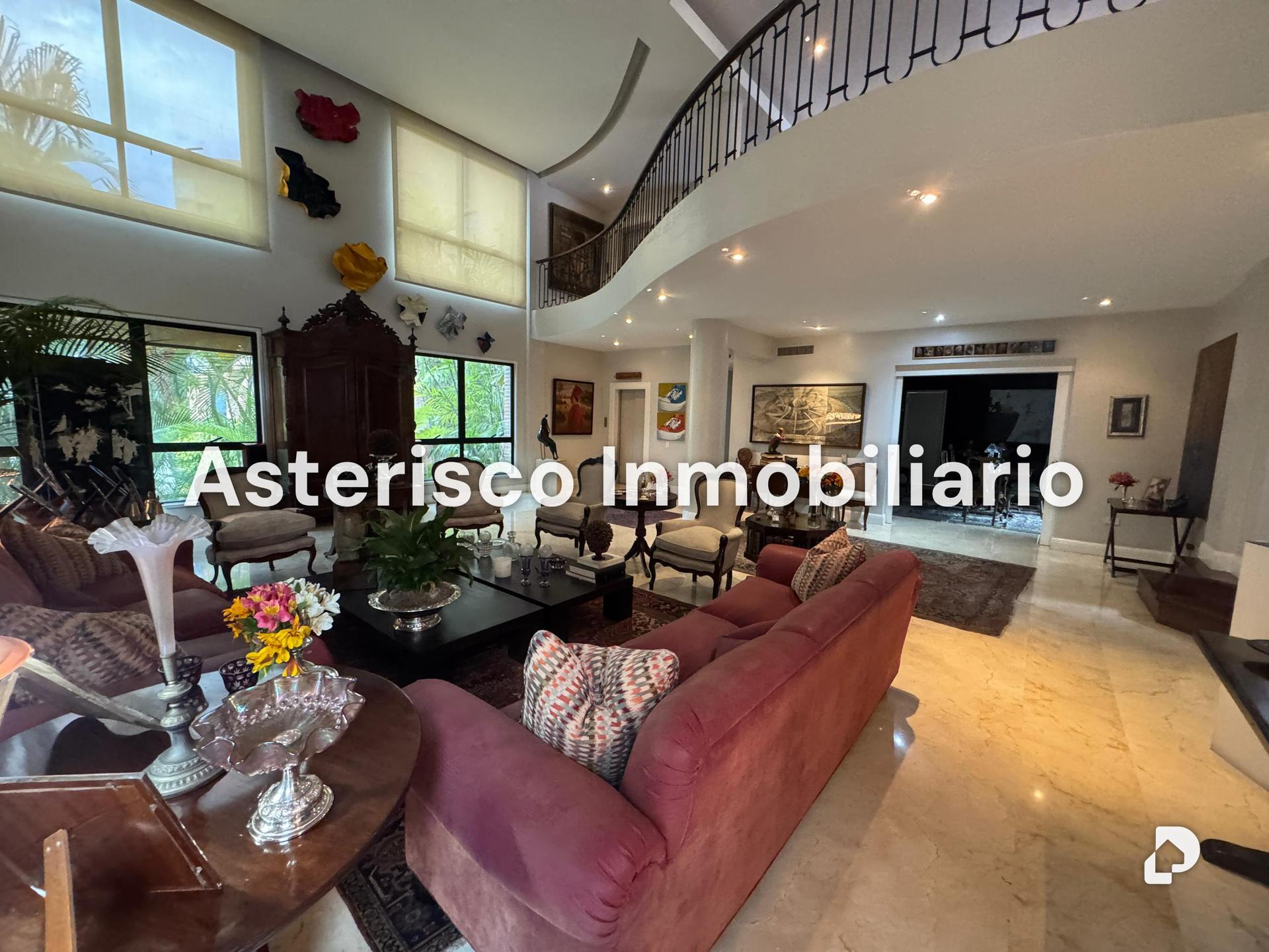 Casa en El Bosque, Caracas – 2