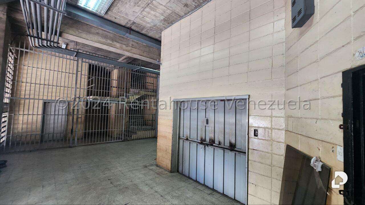 Local comercial en Prado de María, Caracas – 5