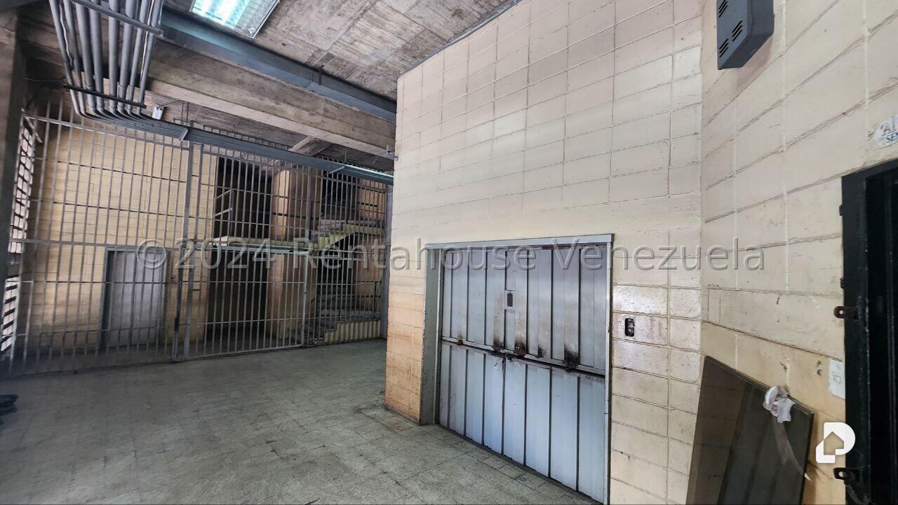 Local comercial en Prado de María, Caracas – 5