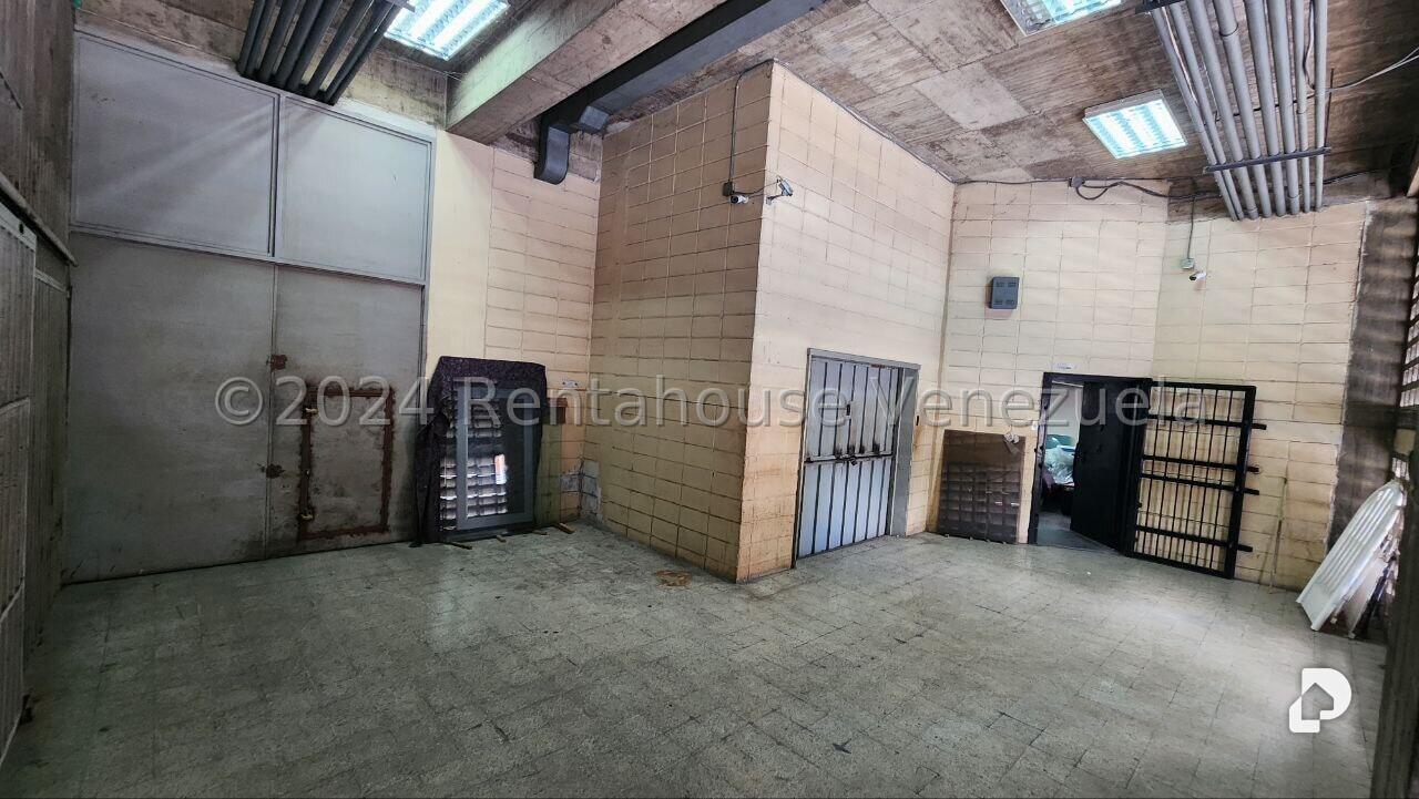 Local comercial en Prado de María, Caracas – 3