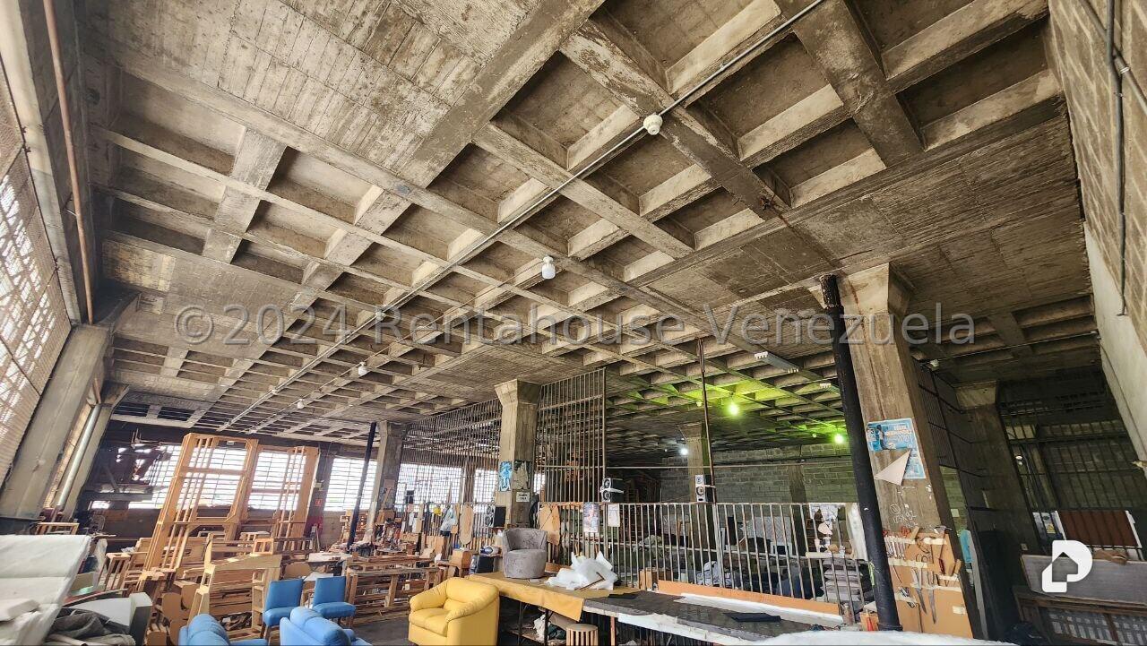 Local comercial en Prado de María, Caracas – 2