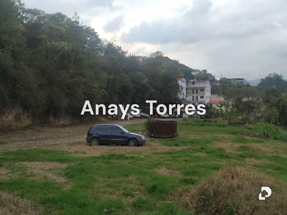 Terreno en Los Teques, Altos Mirandinos – 1