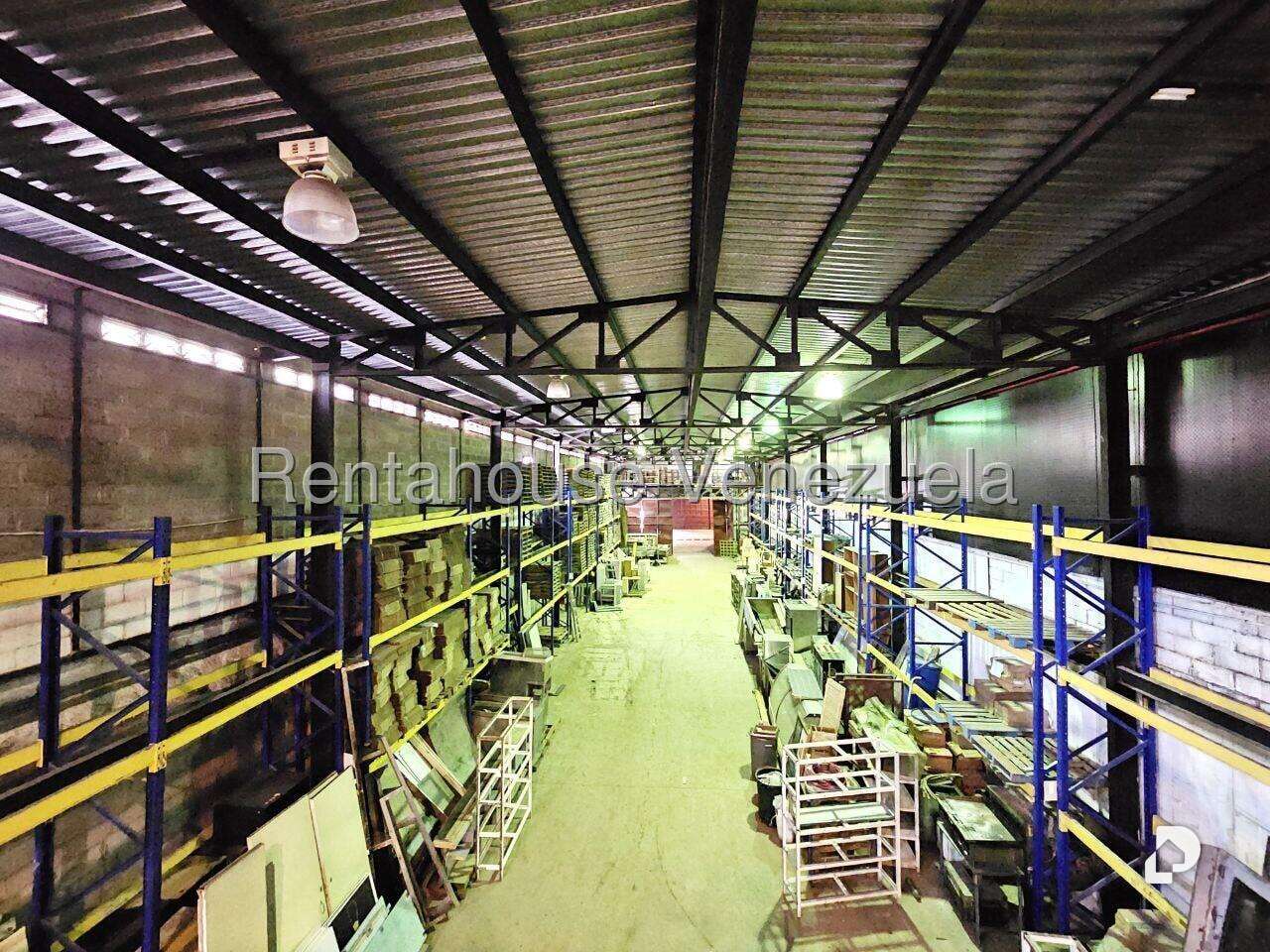 Local comercial en La Yaguara, Caracas – 23
