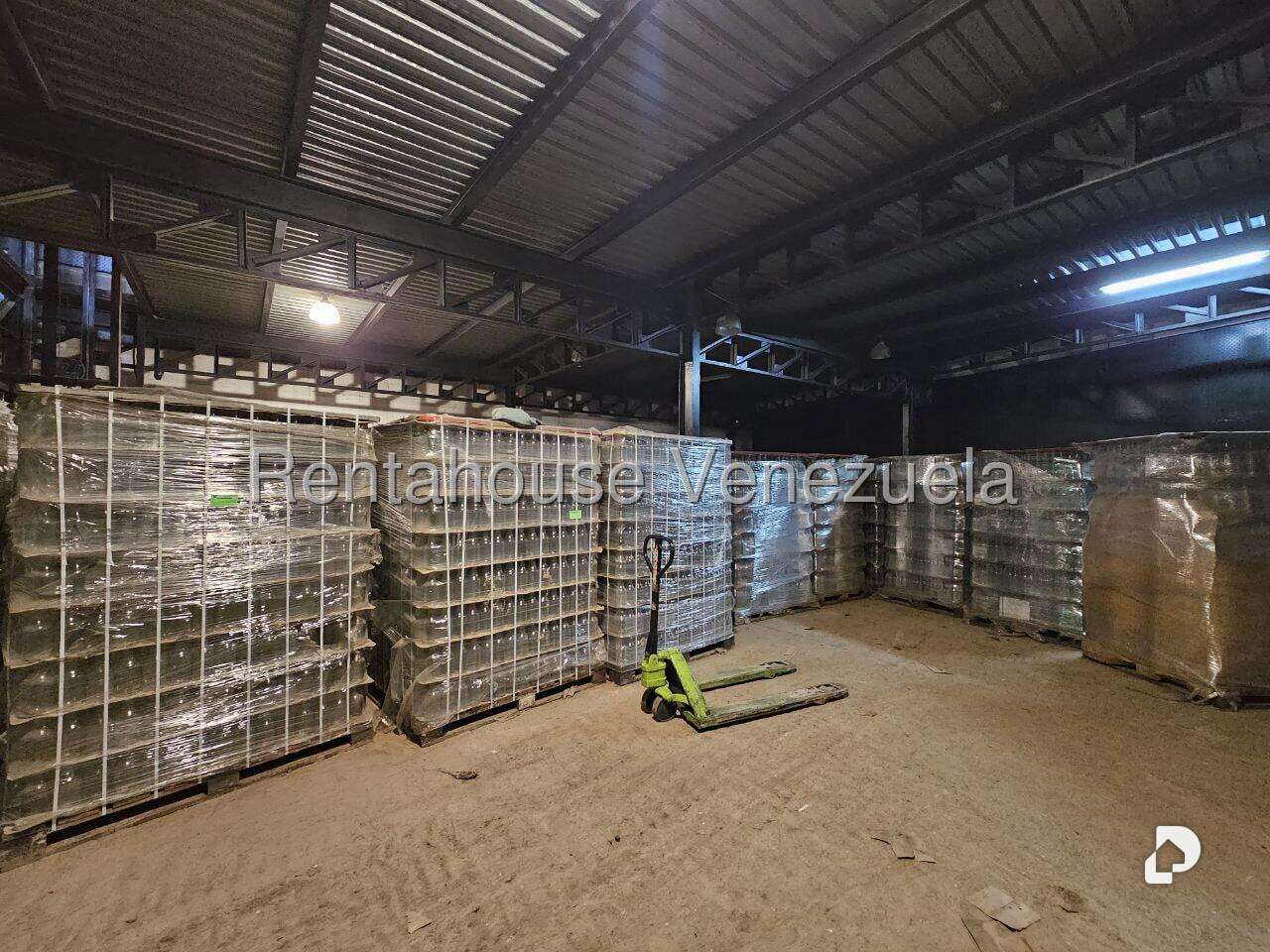 Local comercial en La Yaguara, Caracas – 29