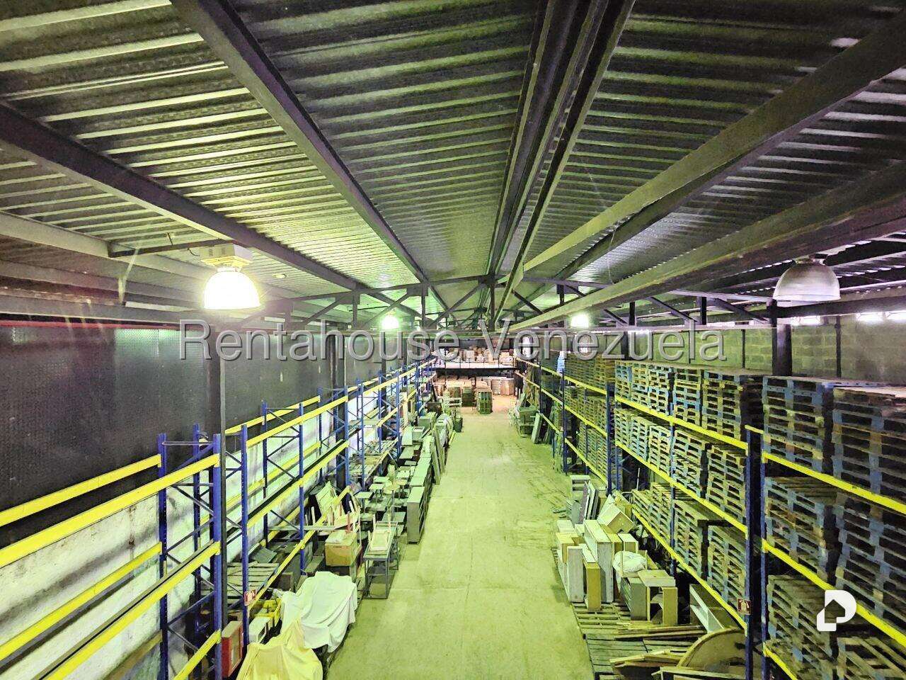 Local comercial en La Yaguara, Caracas – 12