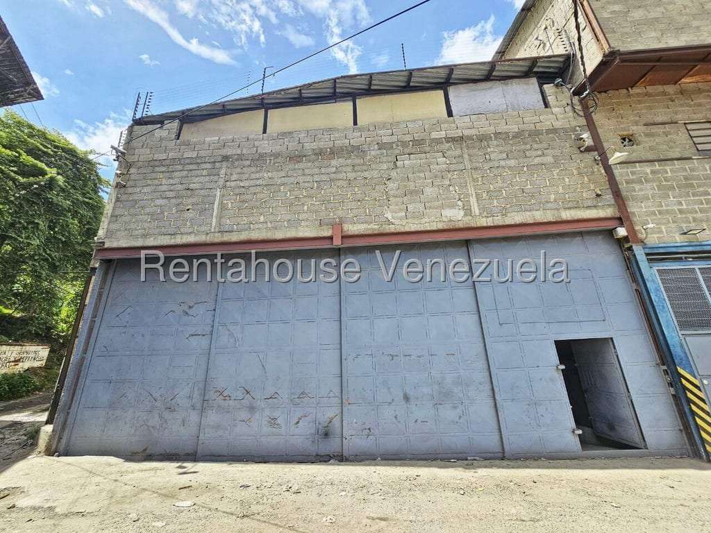 Commercial space in La Yaguara, Caracas - 1