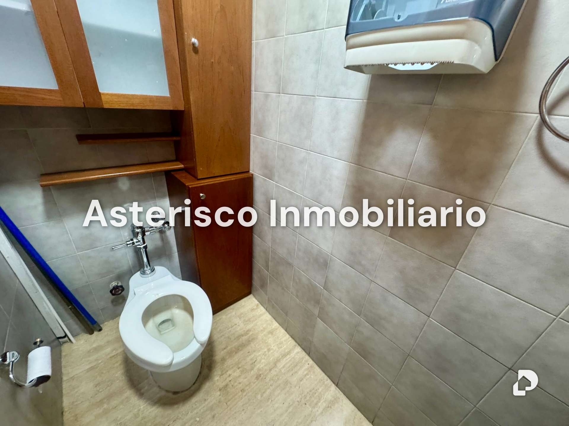 Oficina en El Rosal, Caracas – 11