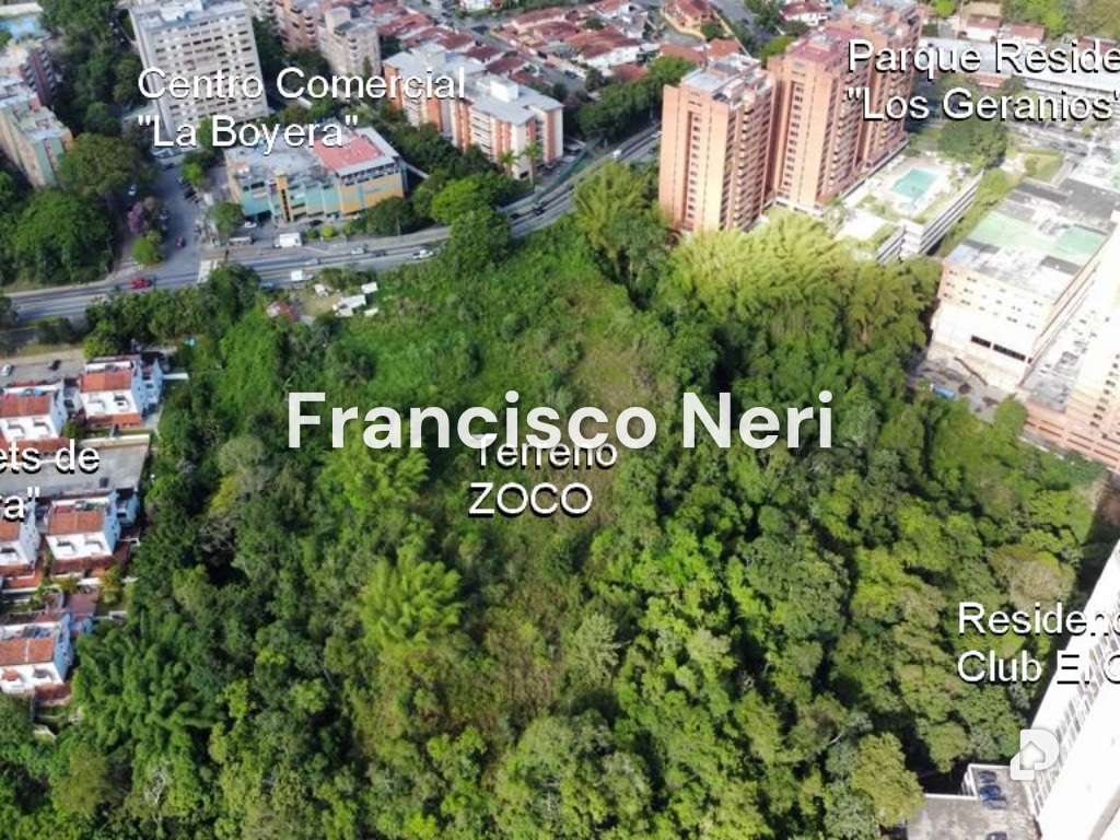 Terreno en La Boyera, Caracas – 1