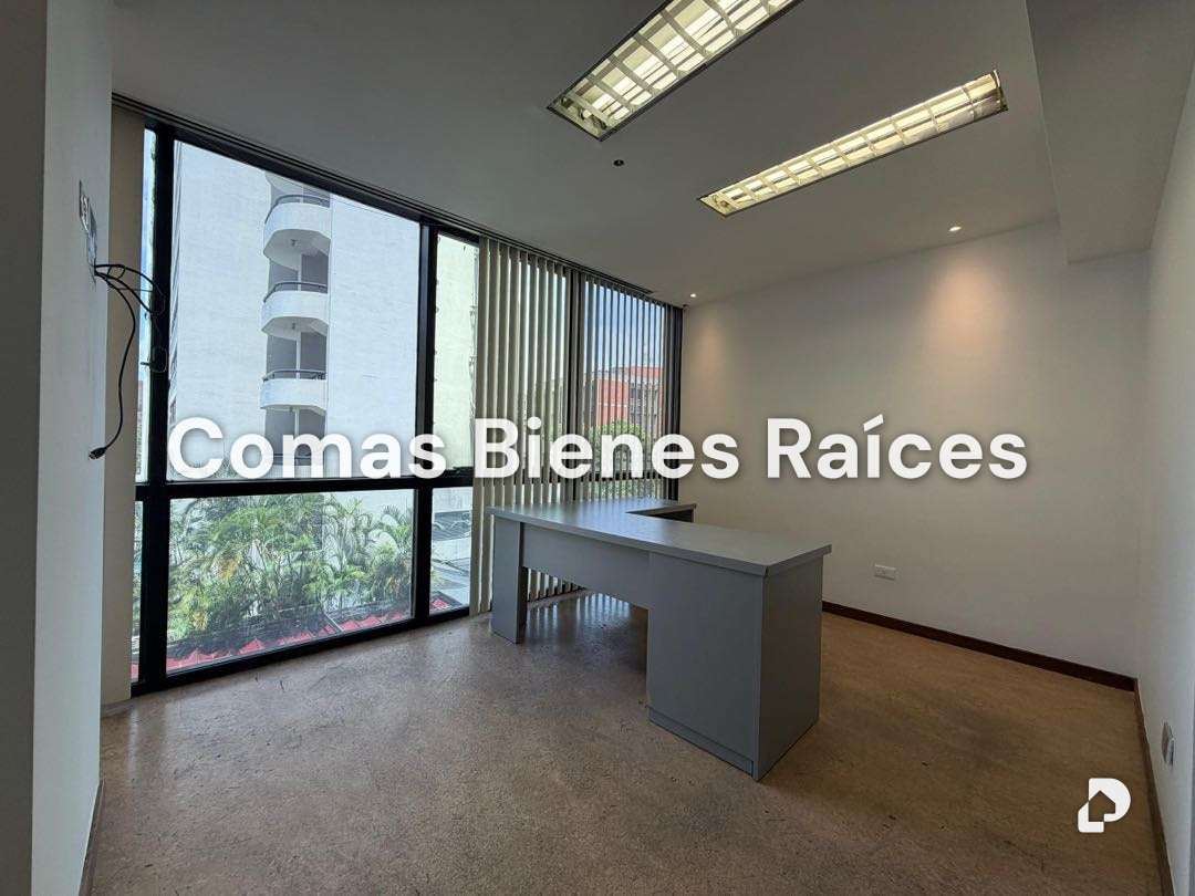 Oficina en Las Mercedes, Caracas – 3