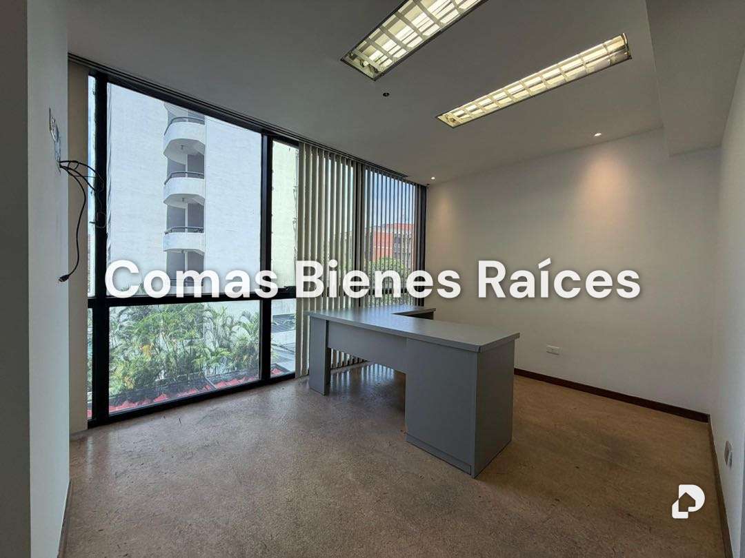 Oficina en Las Mercedes, Caracas – 11