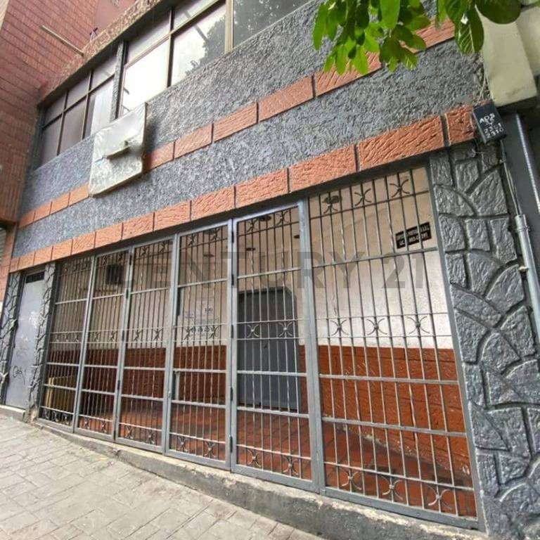 Local comercial en Av. Fuerzas Armadas, Caracas - 1