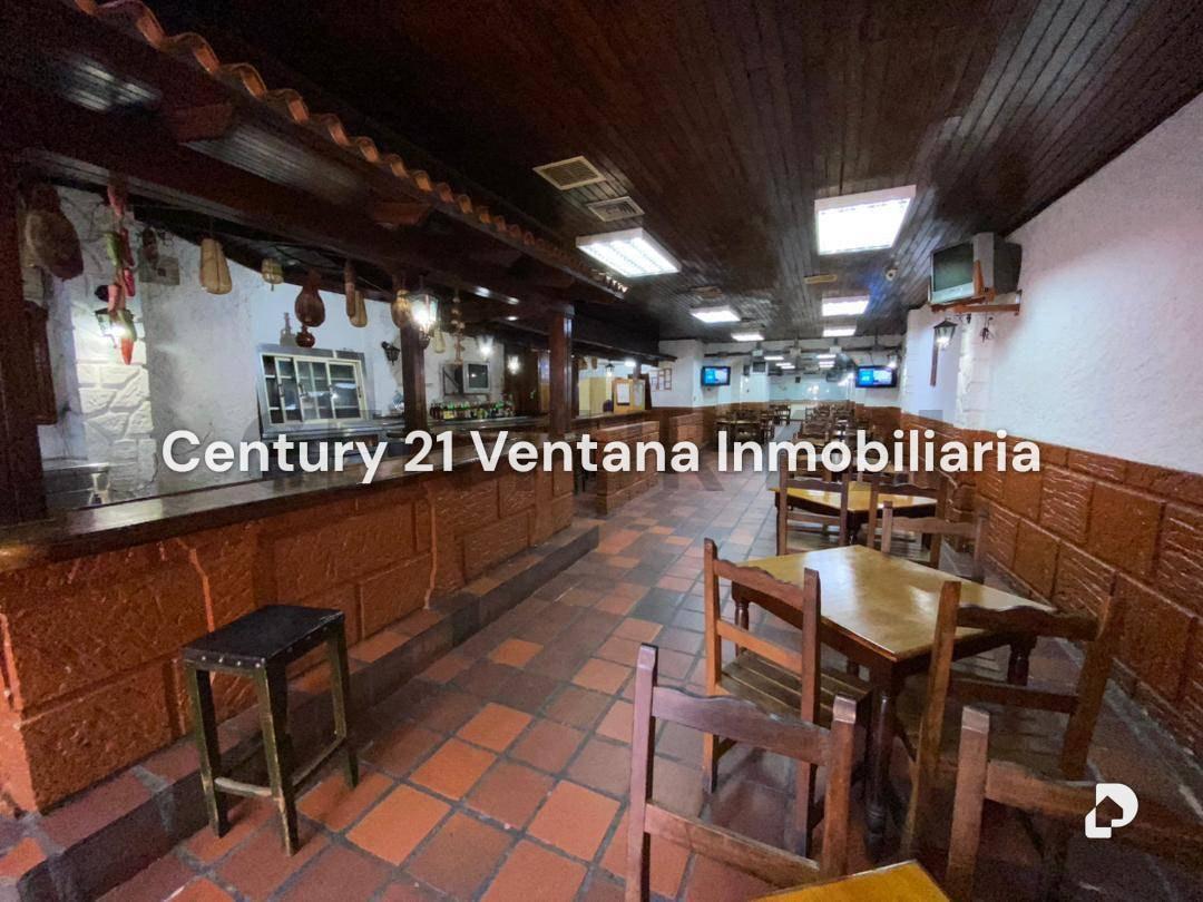 Local comercial en Av. Fuerzas Armadas, Caracas – 2