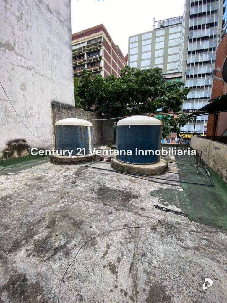 Local comercial en Av. Fuerzas Armadas, Caracas – 14