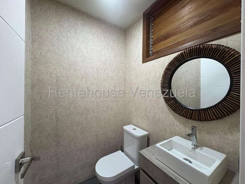 Casa en Lomas De La Trinidad, Caracas