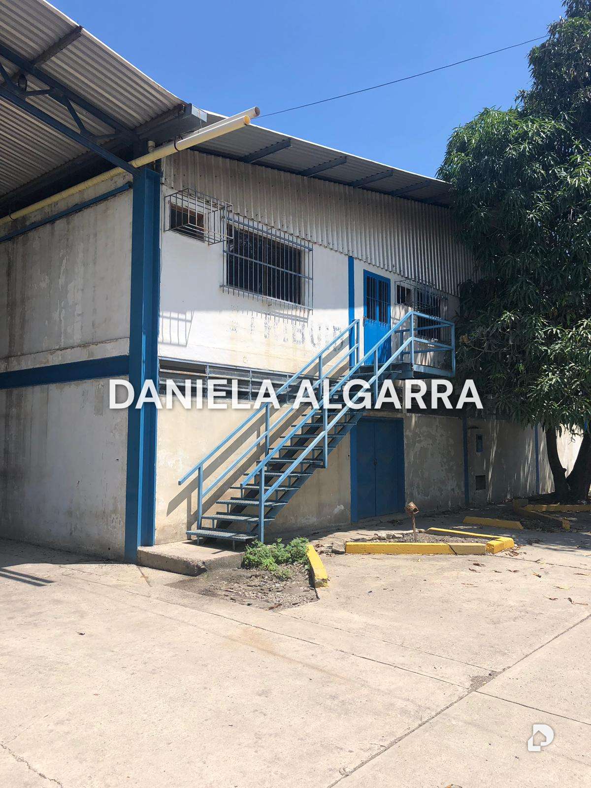 Warehouse in Santa Rosa, Valencia – 2