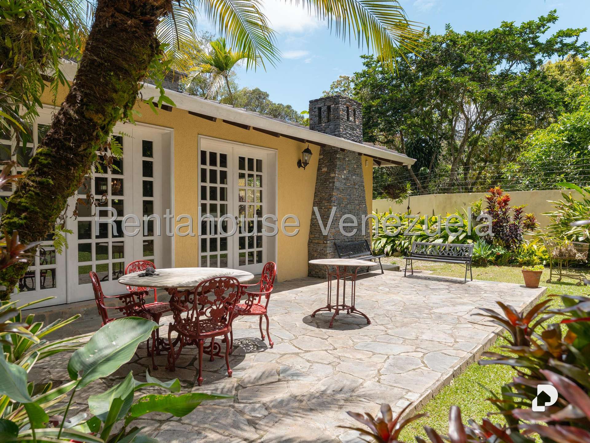 Casa en Los Geranios, Caracas – 10