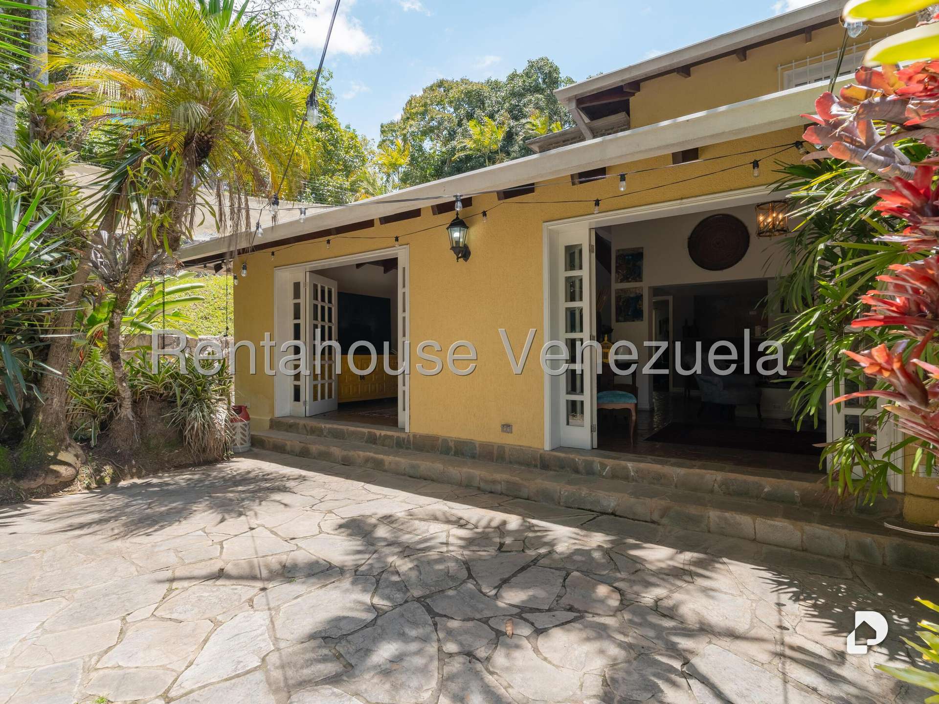 Casa en Los Geranios, Caracas – 19