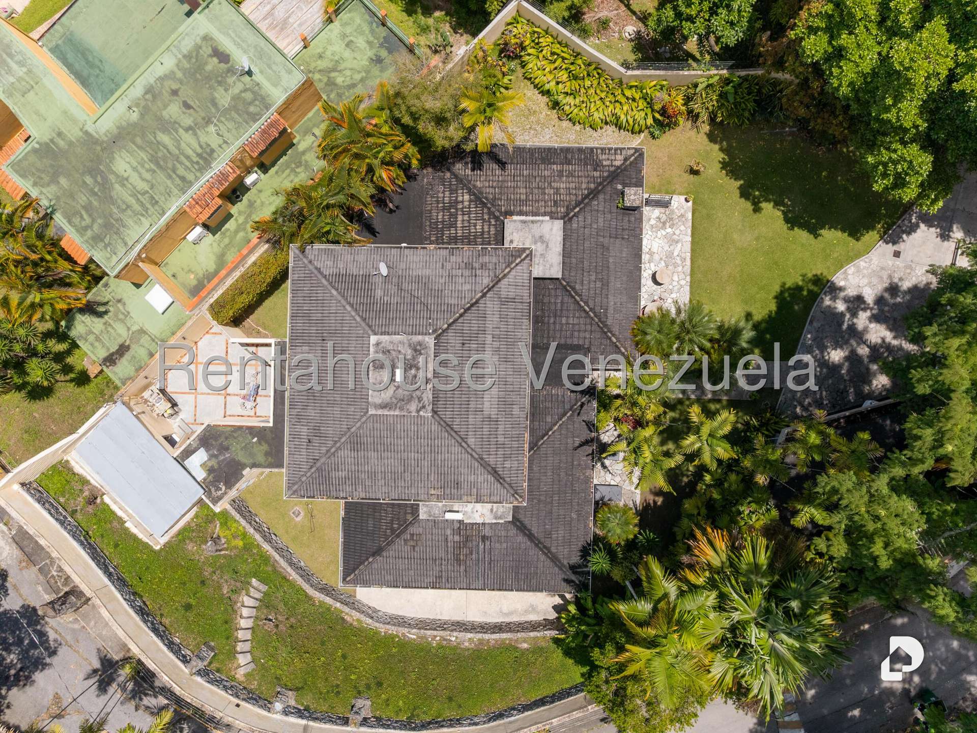 Casa en Los Geranios, Caracas – 1