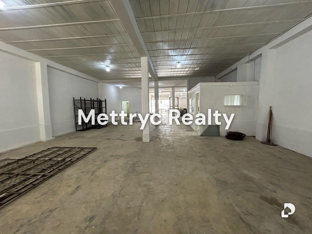 Local comercial en Santa Rosa, Valencia – 3