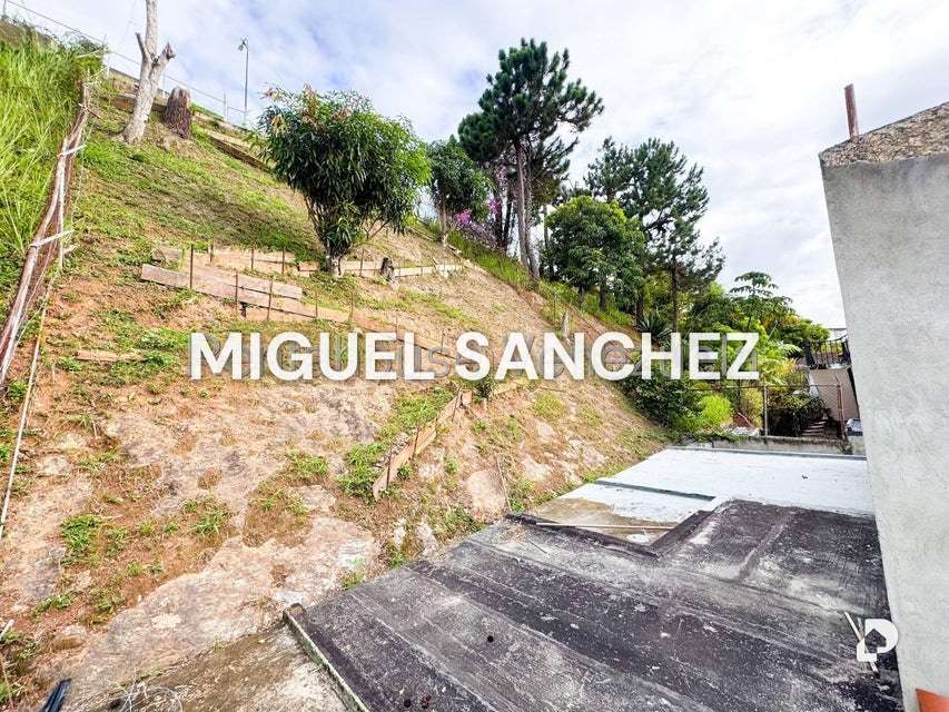 Casa en El Pauji, Caracas – 11