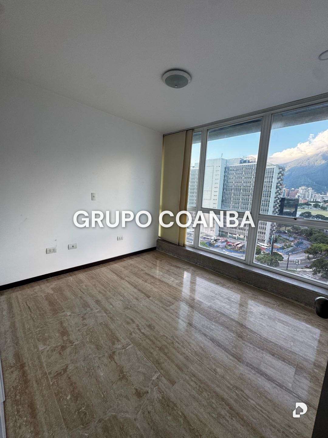 Apartamento en Lomas de Las Mercedes, Caracas – 11