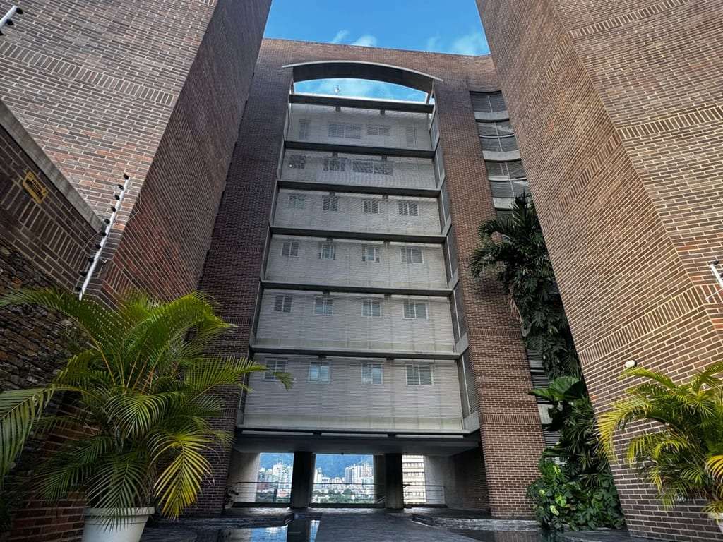Apartment in Lomas de Las Mercedes, Caracas - 1