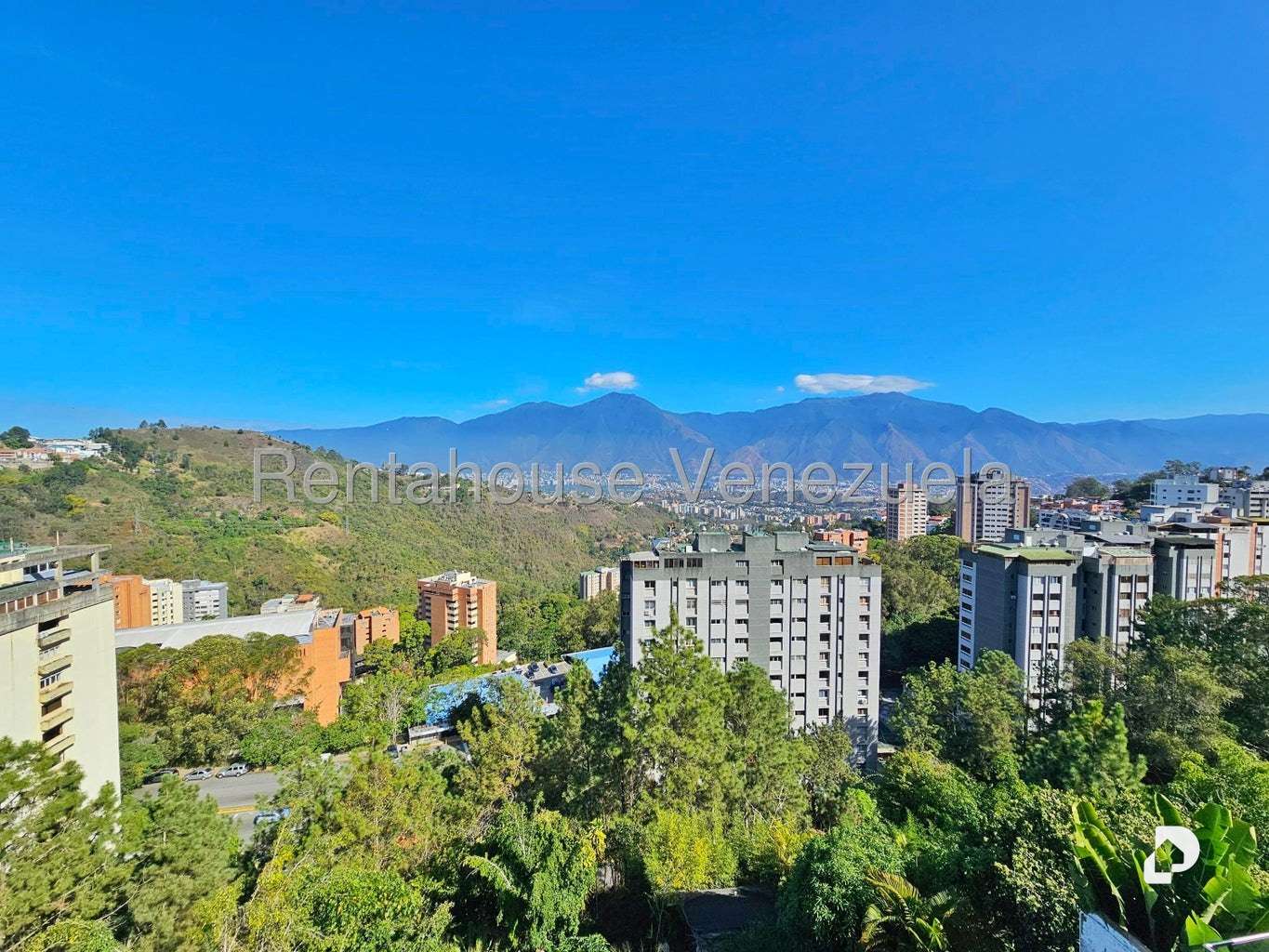 Casa en Los Naranjos (del Cafetal), Caracas – 9