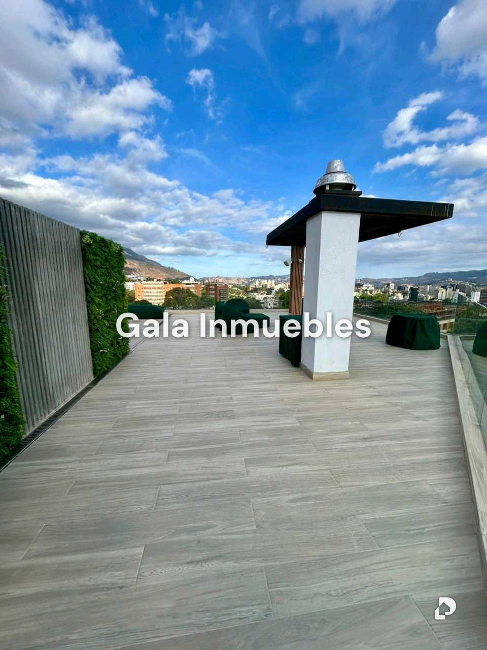 Apartamento en Altamira, Caracas – 1