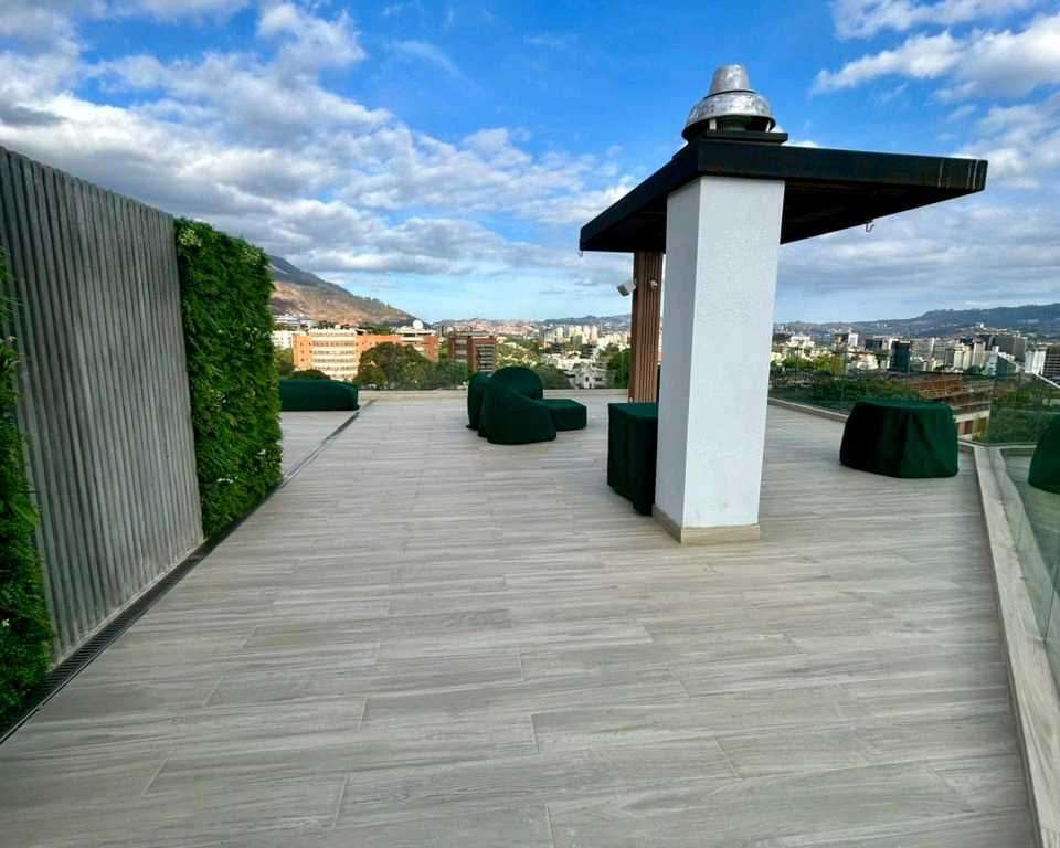 Apartamento en Altamira, Caracas - 1