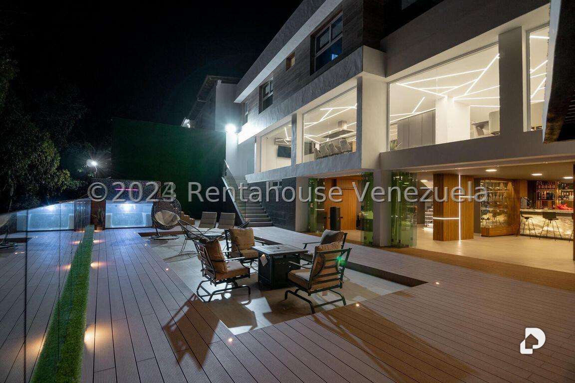 Casa en Los Naranjos (del Cafetal), Caracas – 25