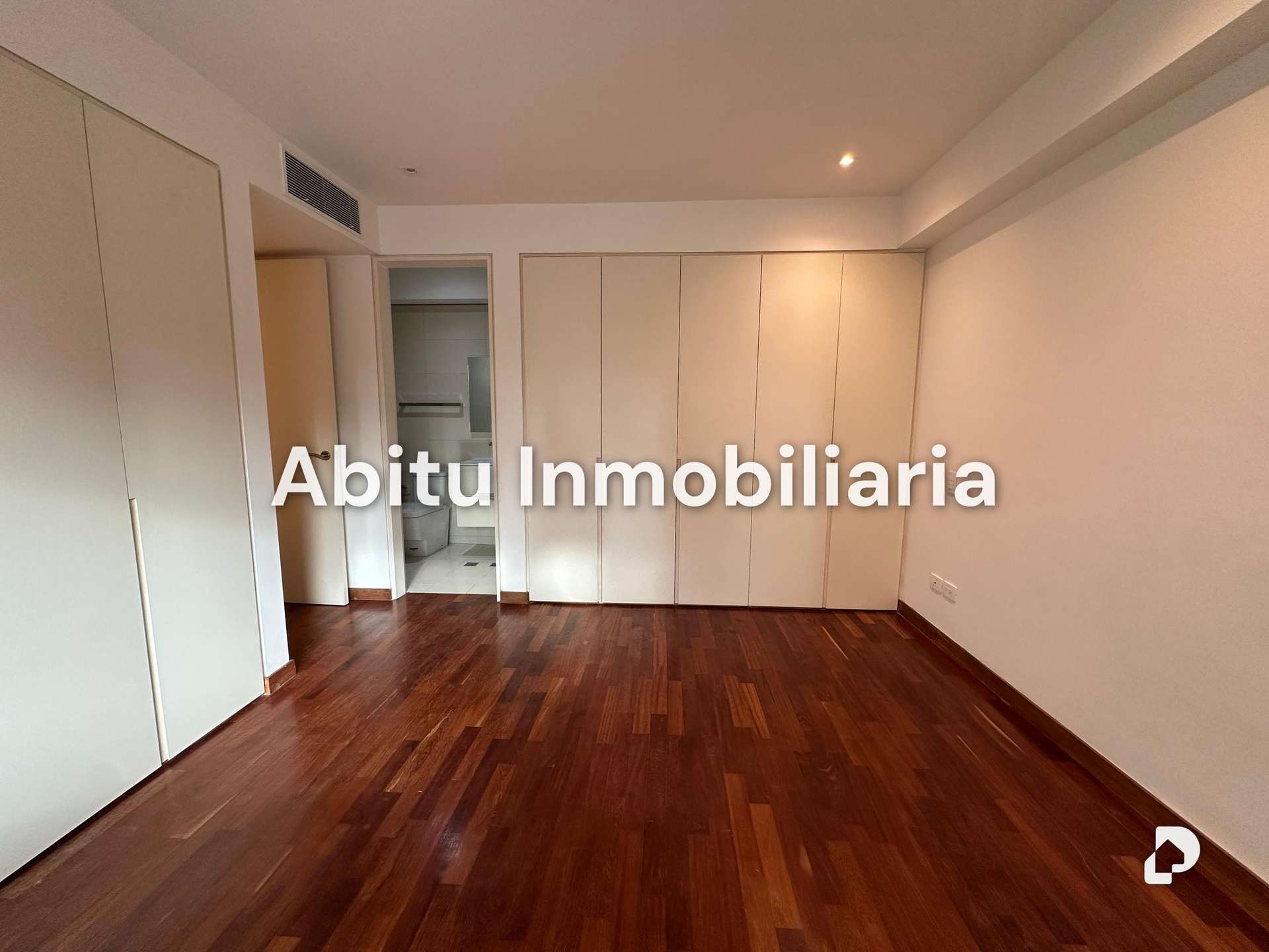 Apartamento en Campo Alegre, Caracas – 10