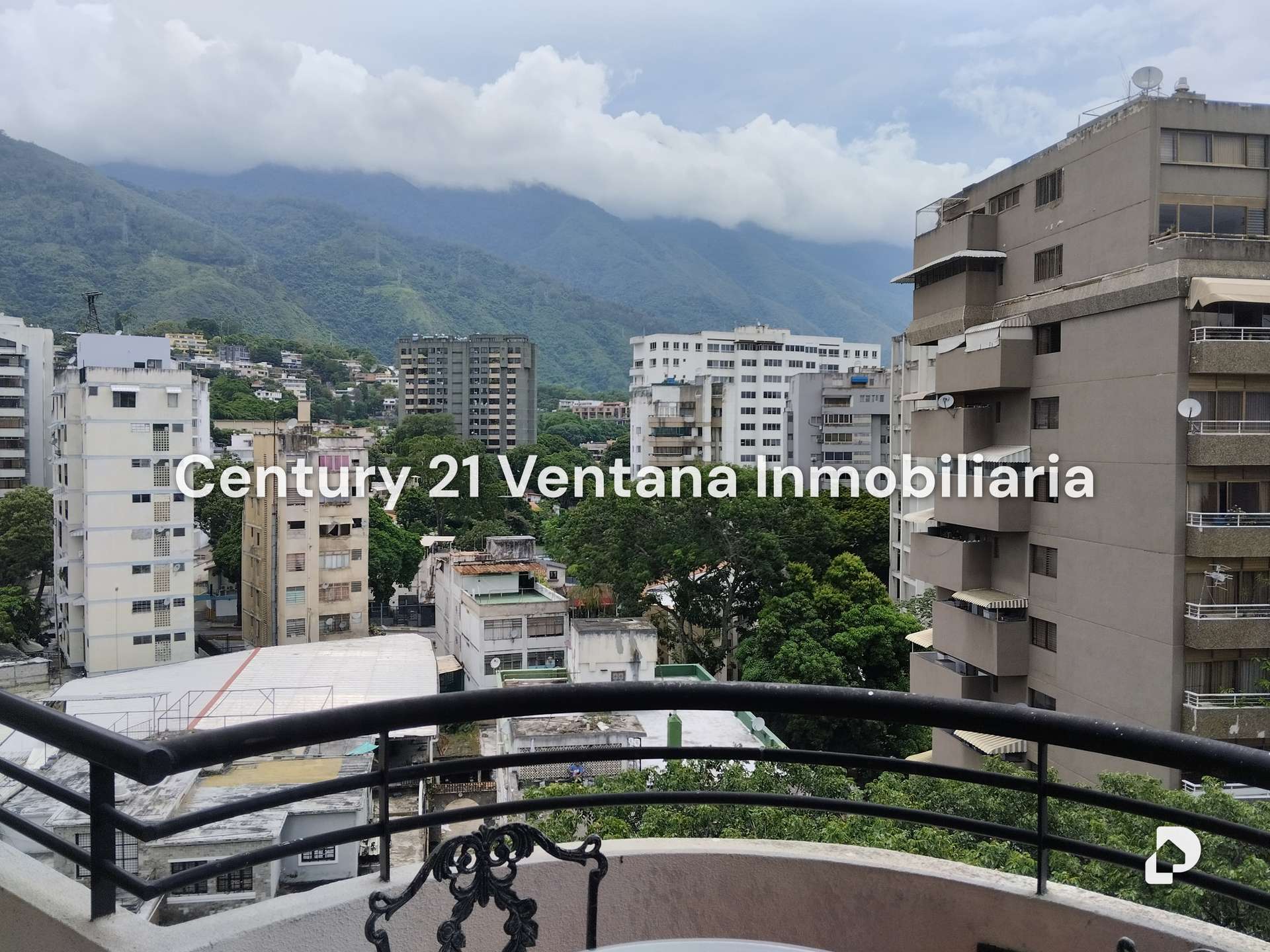 Apartamento en La Florida, Caracas – 13
