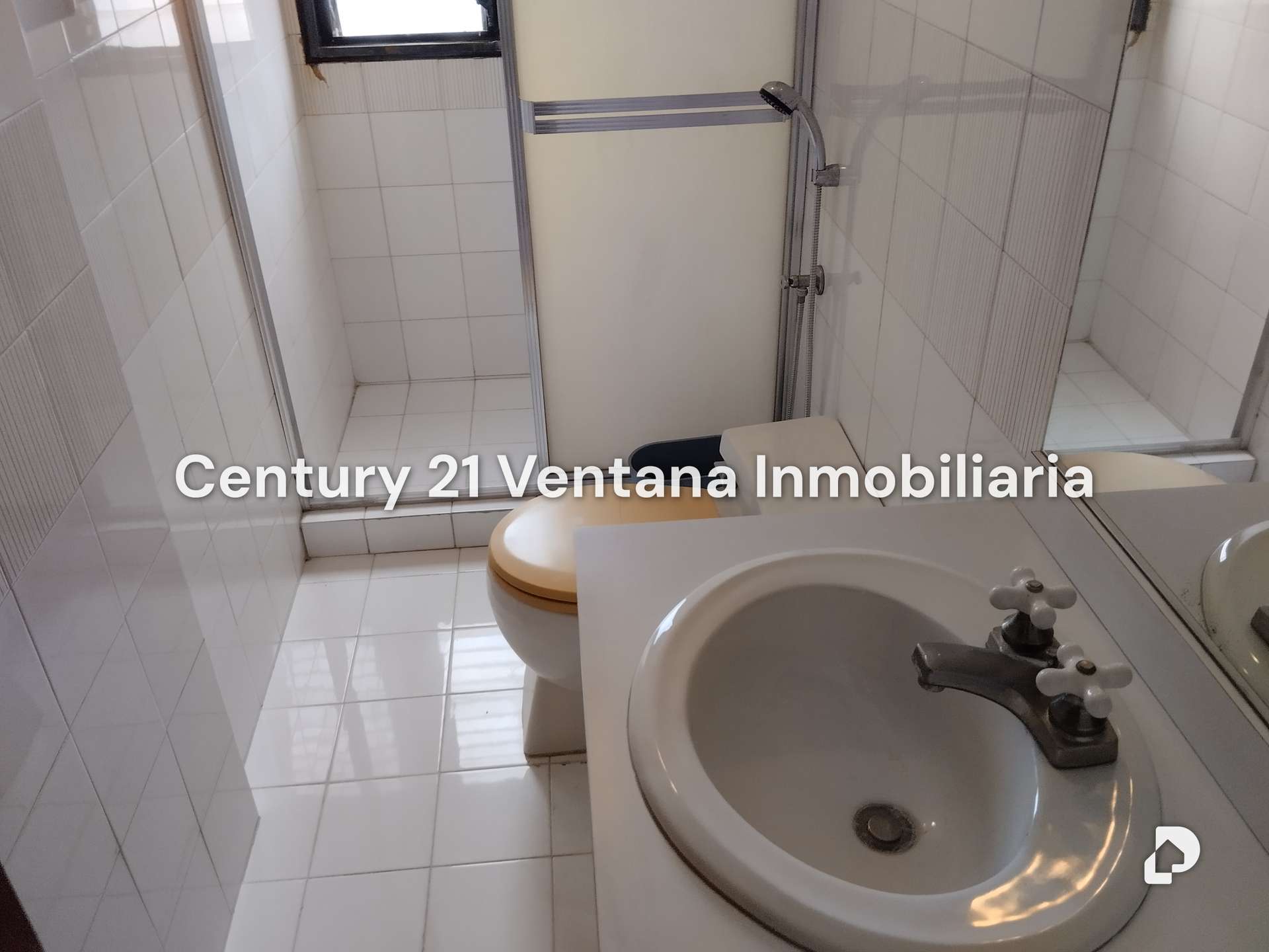Apartamento en La Florida, Caracas – 28