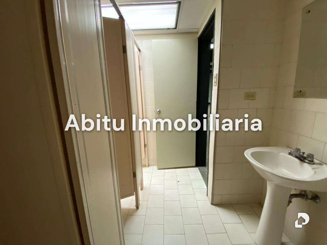 Local comercial en La Lagunita, Caracas – 8