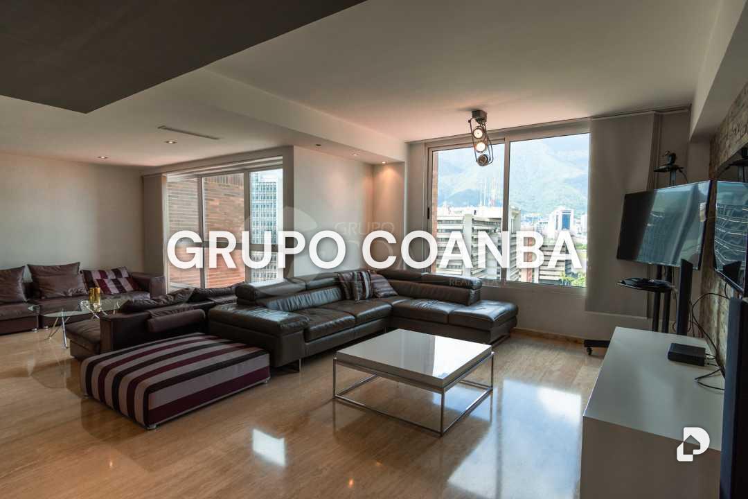 Apartamento en Lomas de Las Mercedes, Caracas – 1