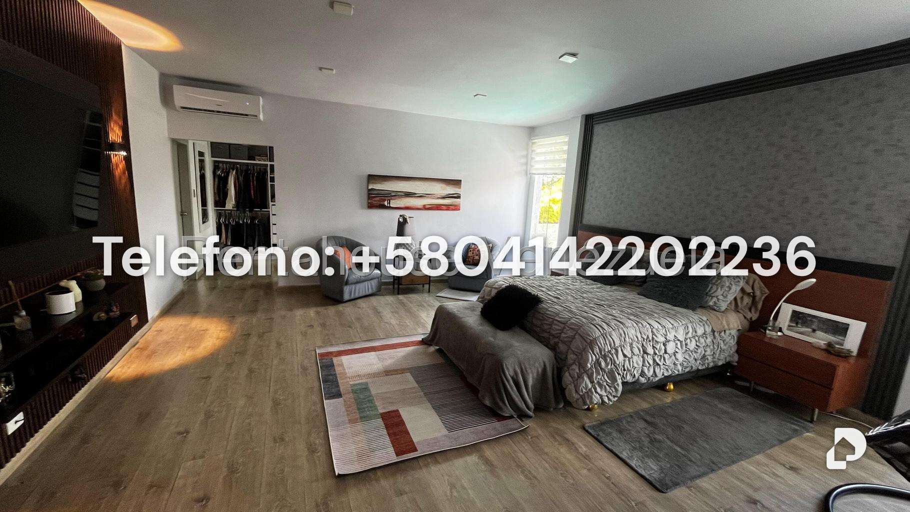 Casa en Altamira, Caracas – 77