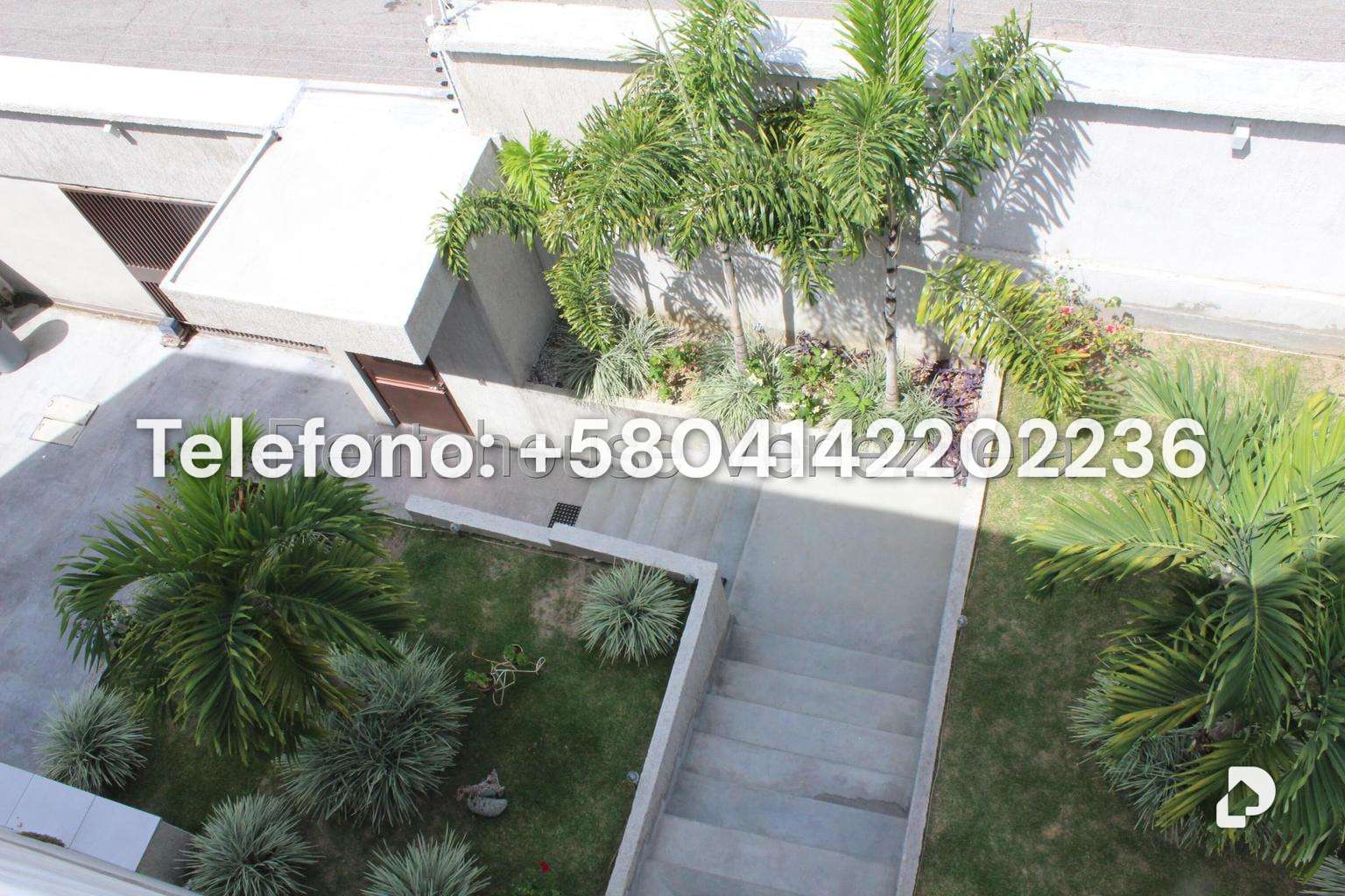 Casa en Altamira, Caracas – 94