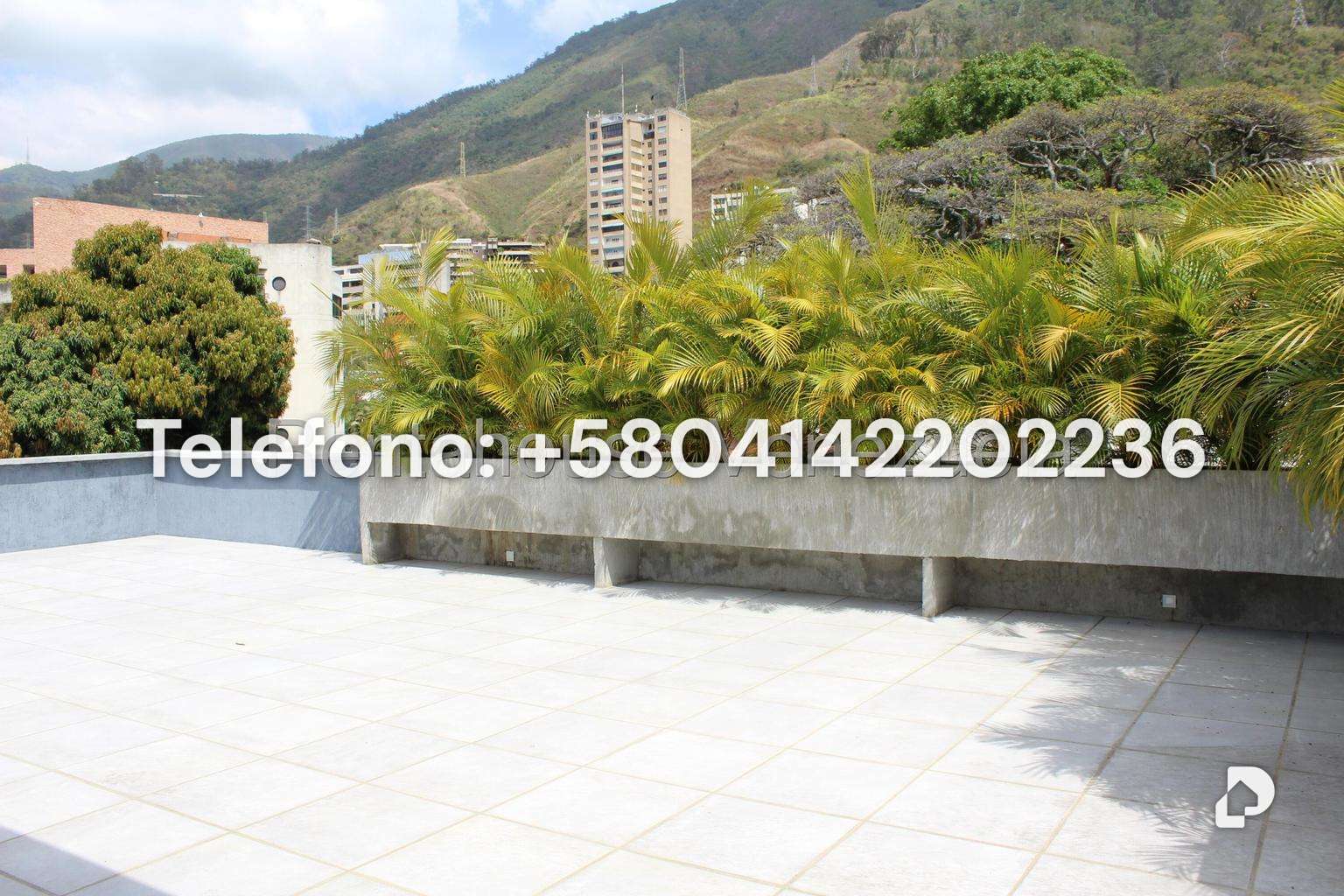 Casa en Altamira, Caracas – 87