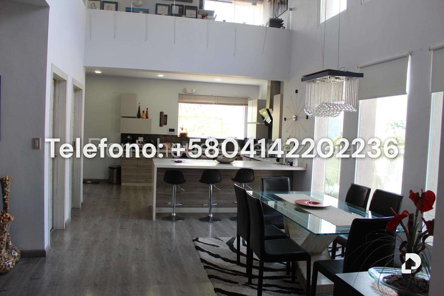 Casa en Altamira, Caracas – 21