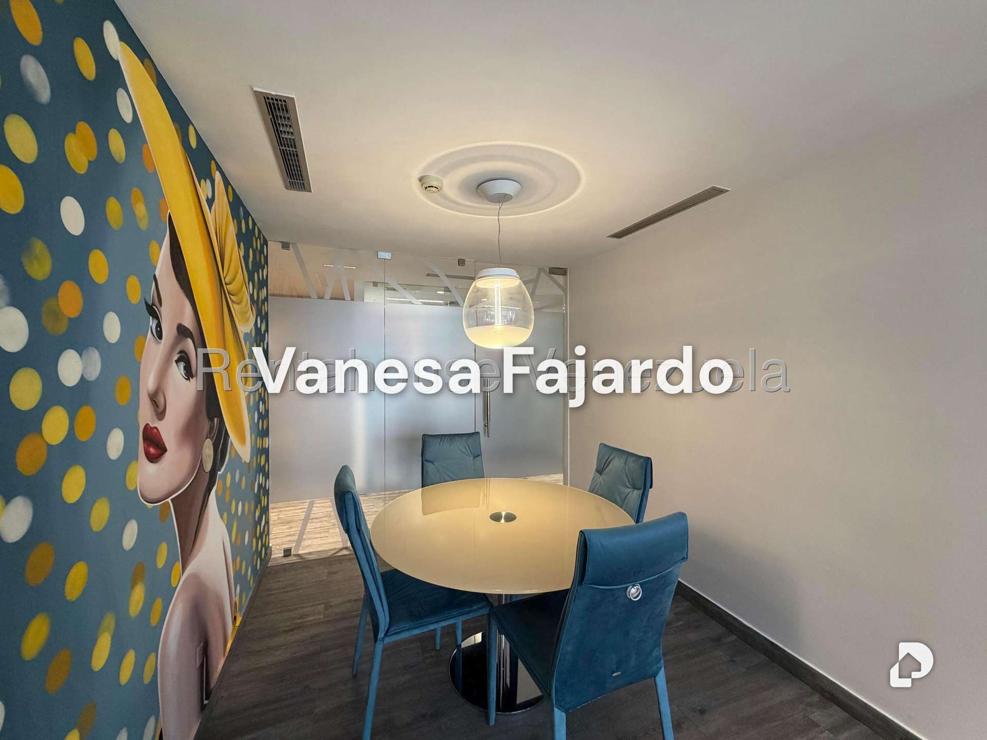 Oficina en El Rosal, Caracas – 17