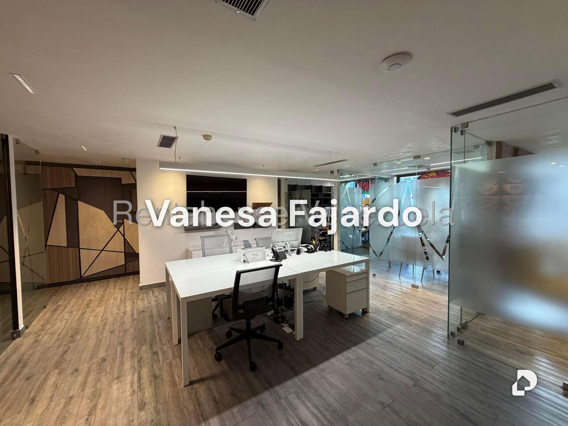 Oficina en El Rosal, Caracas – 18