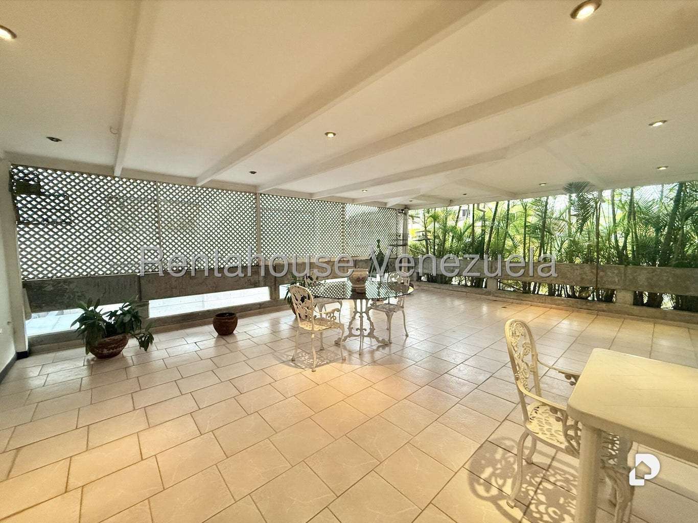 Apartamento en Prados del Este, Caracas – 13