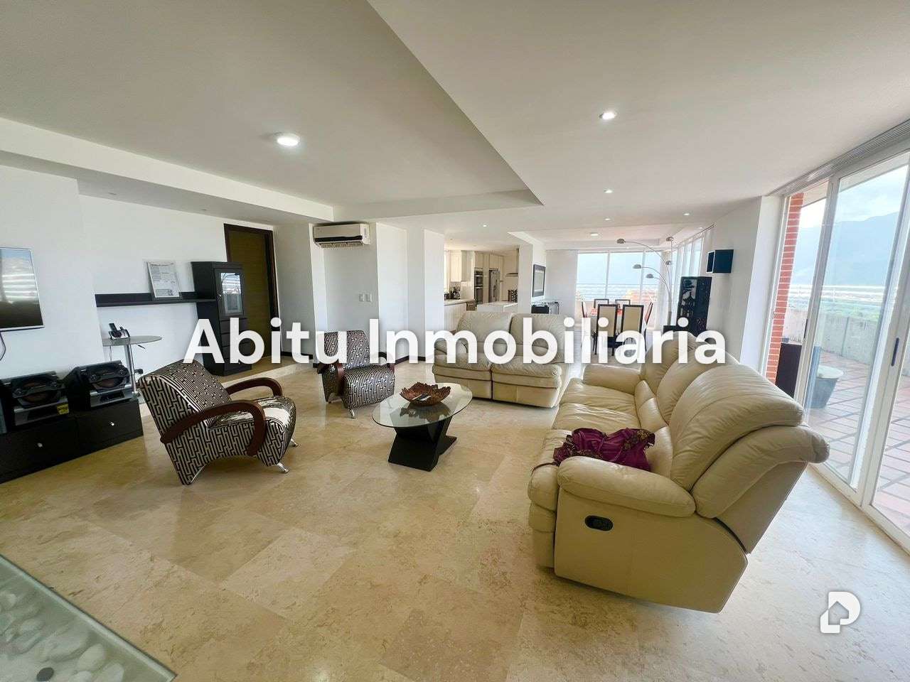 Apartamento en Los Naranjos (del Cafetal), Caracas – 2