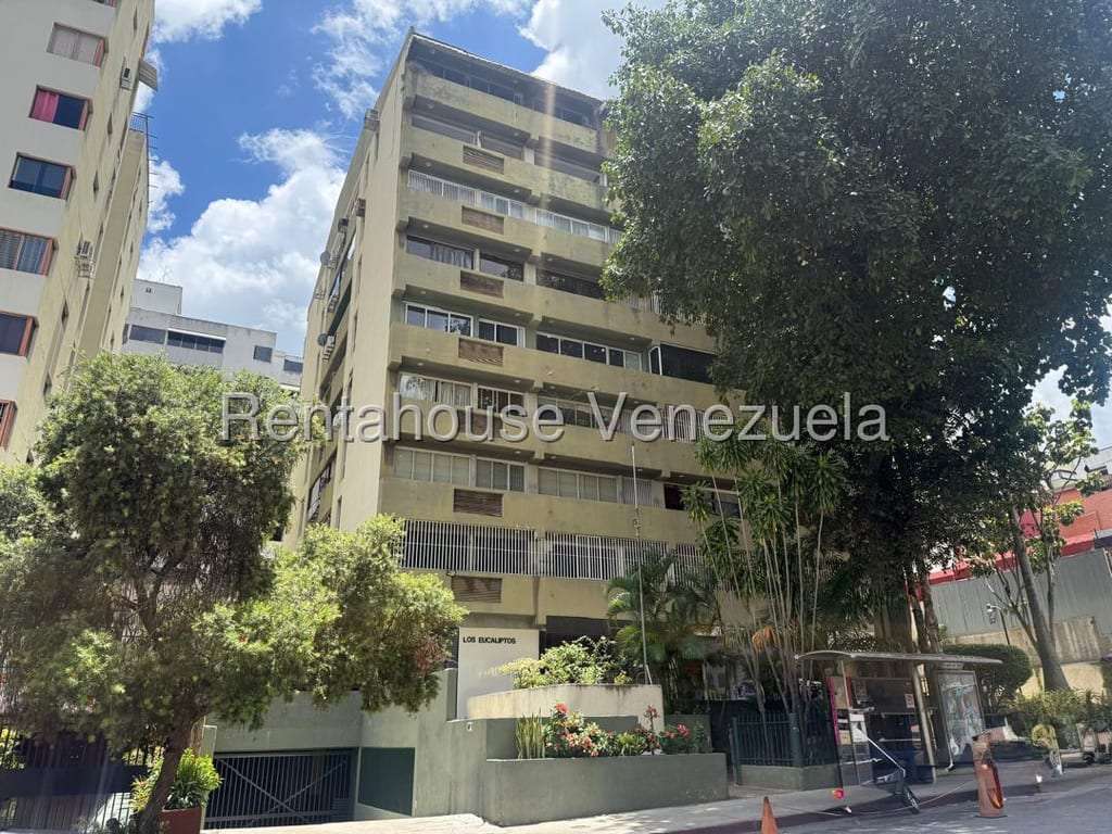 Apartamento en Los Palos Grandes, Caracas - 1