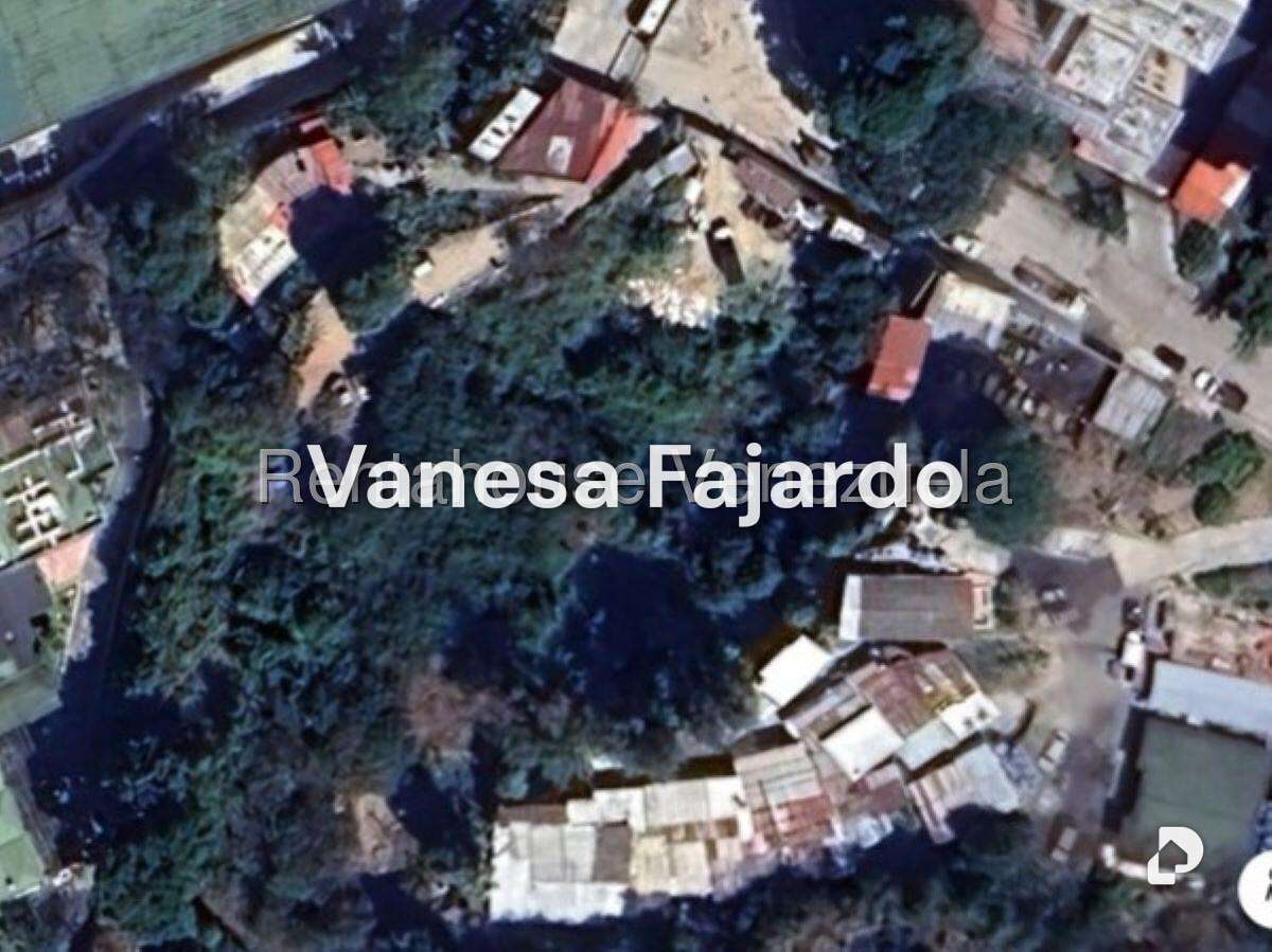 Terreno en Santa Mónica, Caracas – 12
